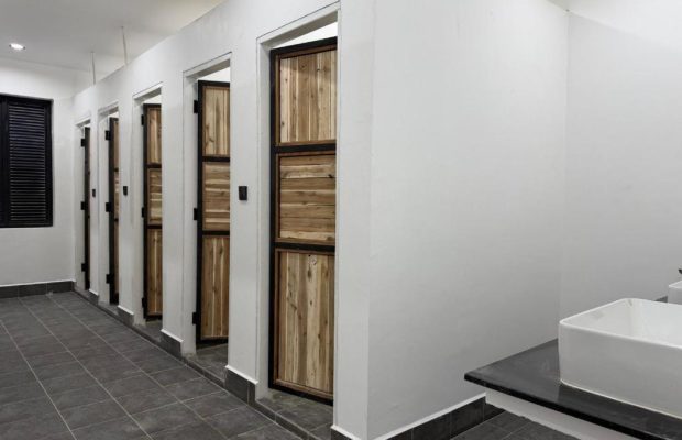 8-male-dormitory-room